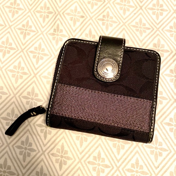 Coach Handbags - COACH Wallet Bills Coins Cards Black